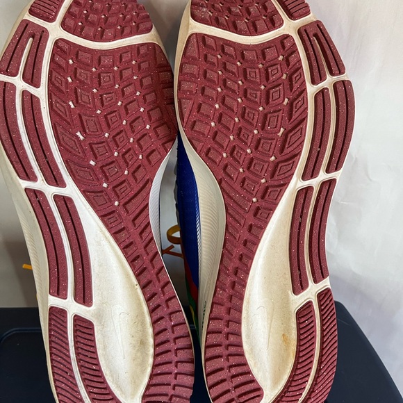 Men’s Nike Air Zoom Pegasus 38 A.I.R Jordan Moss- Style number - DO7763-400 - Picture 5 of 7